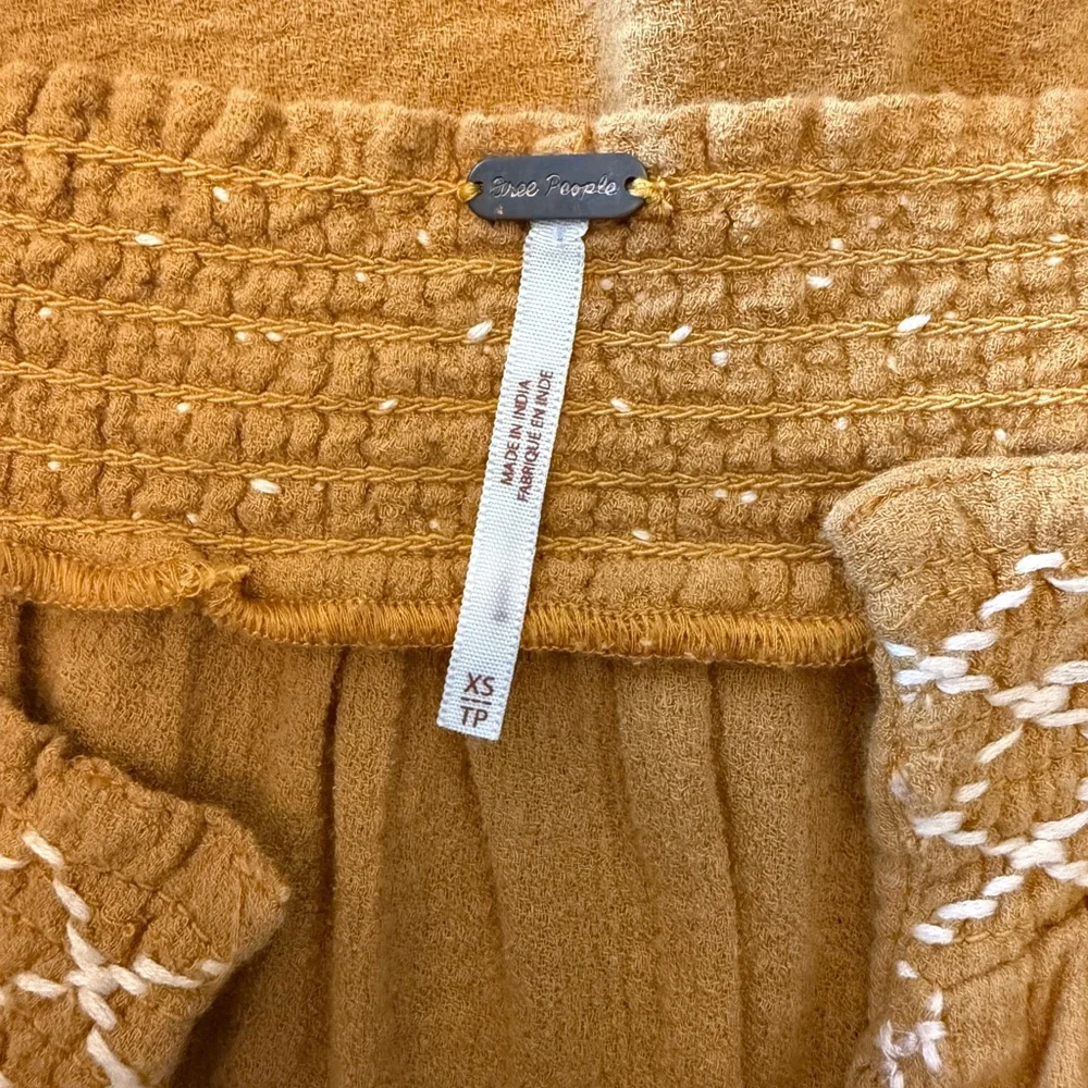Free People Notting Hill Top Mustard Yellow Embroidered Boho Peasant Top Sz XS